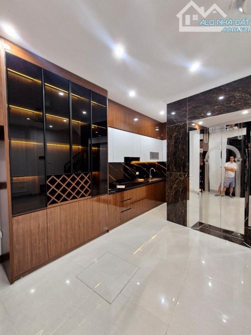 Bán Nhà! Đồng Cổ-Tây Hồ-Nhà Mới-Thang Máy-10m Ra Oto Tránh -42m 6 Tầng Mt 6,2m Giá 10.9 Tỷ