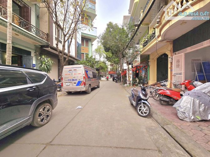 BÁN NHÀ THANH XUÂN, GẦN PHỐ VỈA HÈ OTO TRÁNH, DT90M 6 TẦNG, LÔ GÓC 3 THOÁNG CHỈ 30.X TỶ