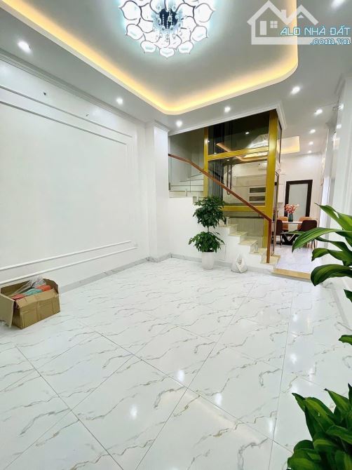 BÁN NHÀ CỰC ĐẸP PHỐ PHÚ DIỄN, 52M2 X 7 TẦNG THANG MÁY, PHÂN LÔ – VỈA HÈ – Ô TÔ CHÁNH – KIN