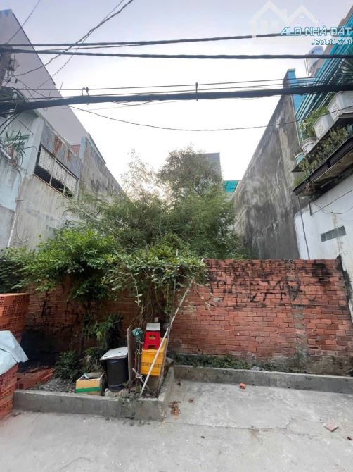 Bán đất Đình Nghi Xuân 110m2 - Ngang 8m - Hẻm Xe Tải Thông
