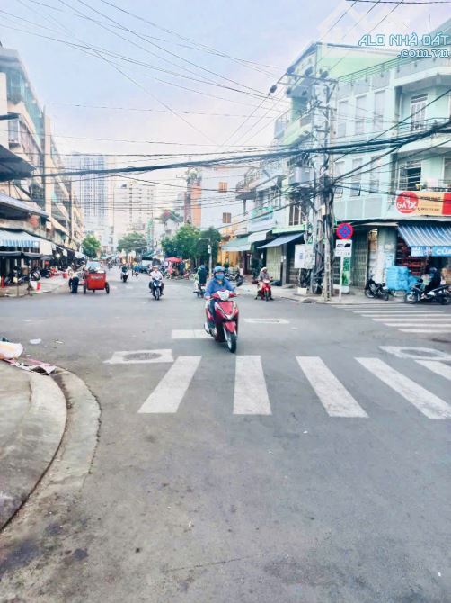 Bán lô đất mặt tiền đường Nguyễn Thái Học, Vạn Thạnh, Nha Trang