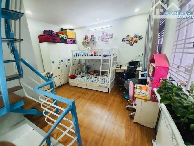 BÁN NHÀ BÙI THỊ XUÂN P.2 Q.TÂN BÌNH - 4 TẦNG DTSD 80M2 - 3TỶ3