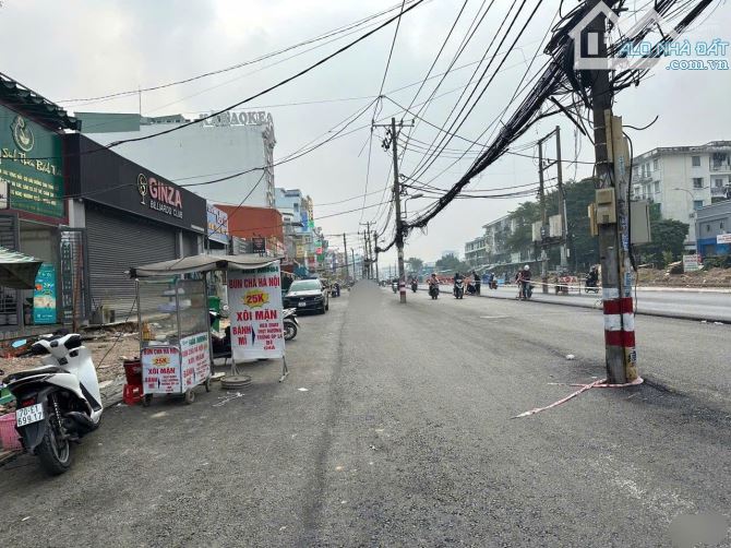 Nhà 4 tầng, 4x22m mặt tiền đường Dương Quảng Hàm, 16.5 tỷ