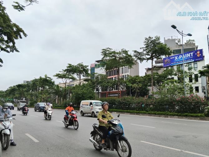 Bán đất Tặng Nhà Võ Chí Công - Tây Hồ 112m2, 5 Tầng, Mt 5,5m, giá 21,3 tỷ