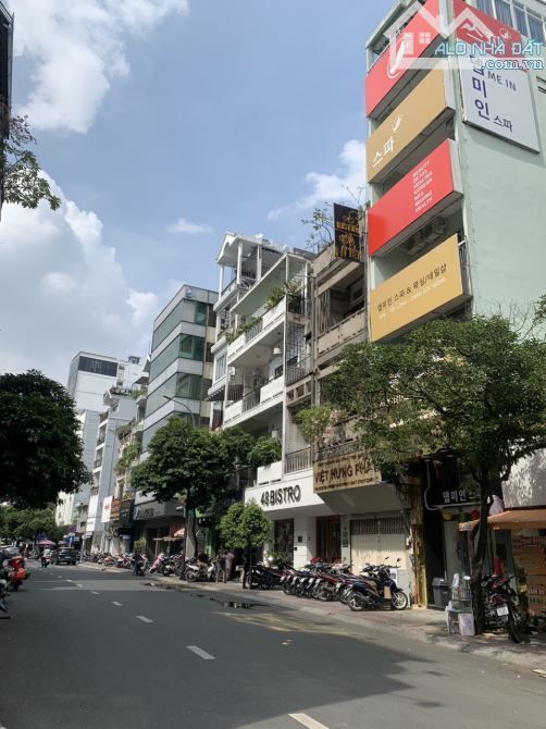 Hiếm lắm luôn! Bán mặt tiền Lý Tự Trọng. P. Bến Thành. Q1. 4*17m. 4 tầng. 30 tỷ. HĐT 80tr