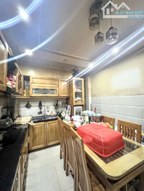 Nhà 3 Tầng Nở Hậu - Kinh Doanh Cực Đỉnh - Ngay Chợ An Hải Động Sầm Uất Ngày Đêm - Chỉ 9 Tỷ