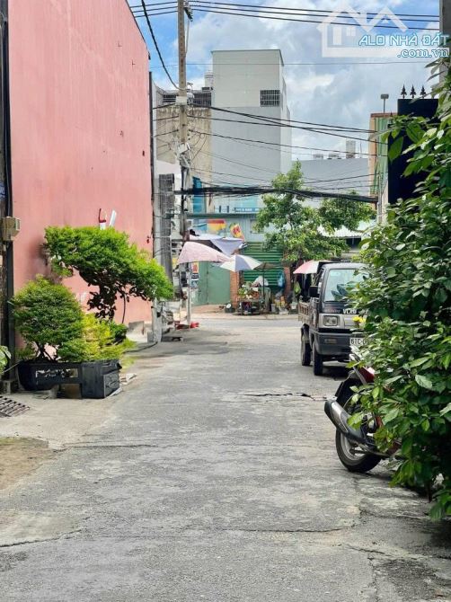 Bán nhà xe hơi ngủ trong nhà, Phạm Văn Bạch, Tân Bình, DT 84m2, 4 tầng chỉ 12 tỷ