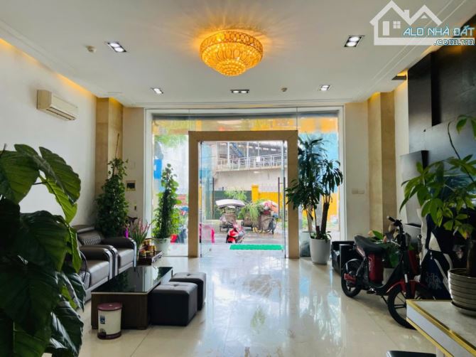 MẶT PHỐ ĐỘI CẤN - VỈA HÈ – DT 165M 10 TẦNG THANG MÁY KINH DOANH GIÁ 68 TỶ.