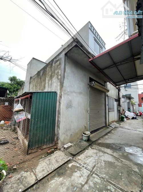 Chính chủ bán 70m2 - Đức Thượng, Hoài Đức - ô tô tránh cách 20m- đường 3m - Gần hồ, chợ