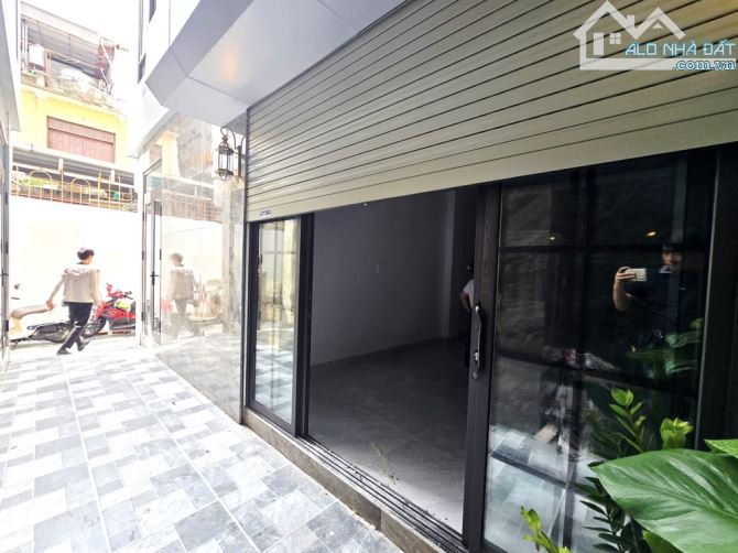 Nhà Xuân Đỉnh - Mới koong - 6 tầng thang máy nhỉnh 9 tỷ xíu - căn góc - gần ô tô