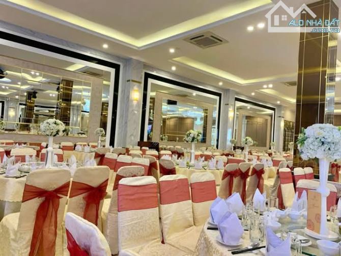 NT028 🆘 Cho thuê mặt bằng kinh doanh siêu VIP QL1 A gần ngã tư cầu vượt amata