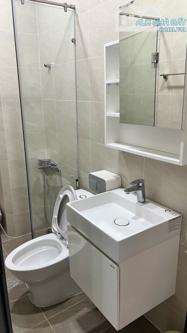 Siêu phẩm HXH đường Sư Vạn Hạnh, DT: 4*22m, kết cấu 4 tầng – Giá chỉ 22 tỷ