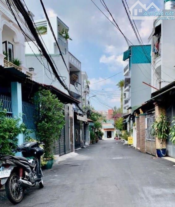 BÁN NHÀ GÒ VẤP, NHÀ ĐẸP 4X12M, HẺM XE HƠI NGUYỄN OANH, 3PN, CÓ PHÒNG NGỦ TRỆT, HƠN 6 TỶ