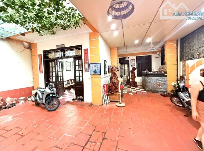 PHẢI NHANH MỚI KỊP - BÁN NHÀ TRẦN QUANG DIỆU - Ô TÔ TRÁNH - 125M2 - 8.5M MẶT TIỀN- 42.5 TỶ