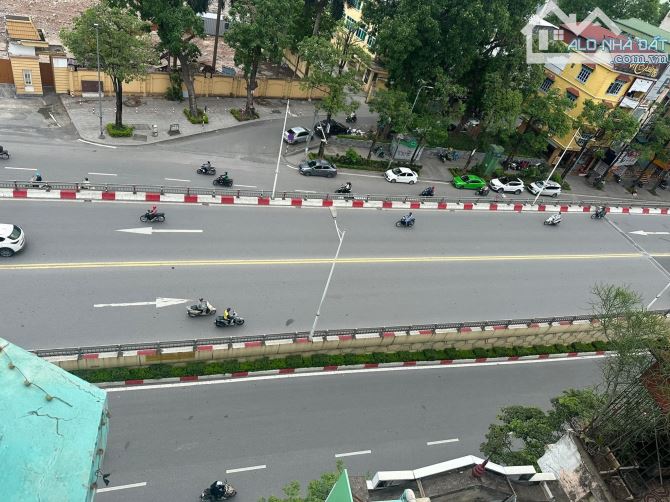 Bán nhà mặt phố Nguyễn Chí Thanh, DT 87m2, MT 10m thoáng, vị trí KD giá trị. Giá 60 tỷ, có