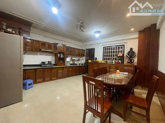 Nhà 3 Tầng Khu Phố Tây đường An Thượng 17,( gần NGÔ THÌ SĨ ) 15 tỷTL