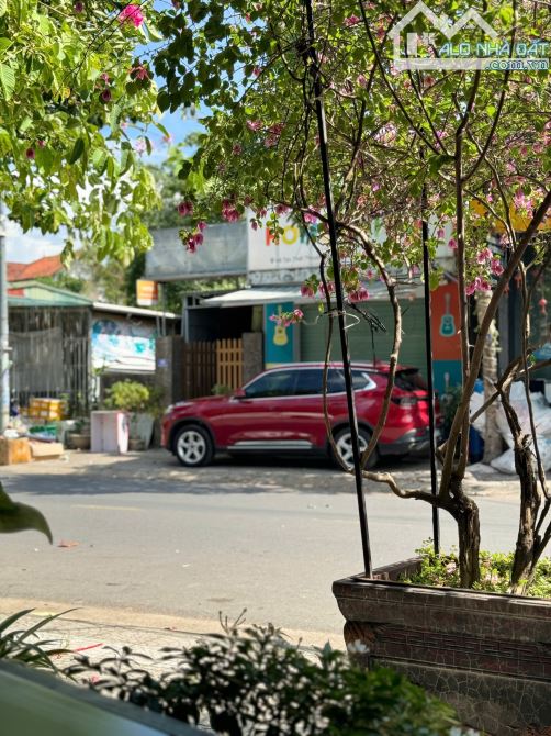 Bán nhà rộng 8.3m đường Tôn Thất Thuyết - nở hậu