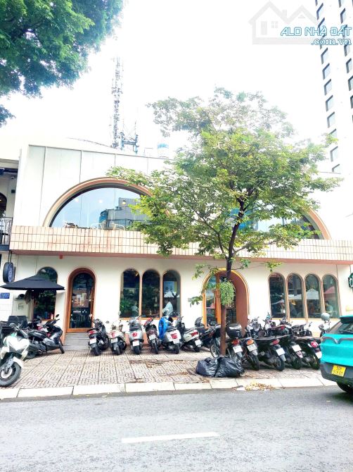 CHO THUÊ NHÀ MT NGUYỄN THỊ MINH KHAI Q3 15*16M NGANG SIÊU TO GIÁ CHỈ 120TR/THÁNG