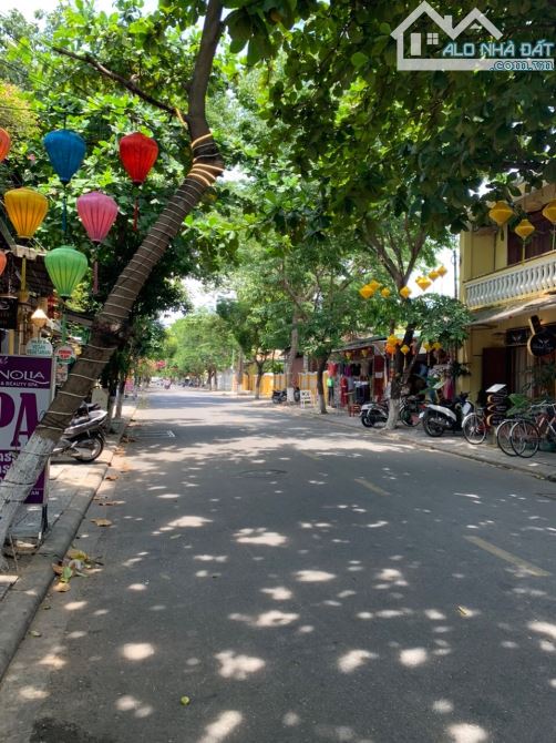 TRUNG TÂM PHỐ CỔ HỘI AN - MẶT TIỀN PHAN CHÂU TRINH