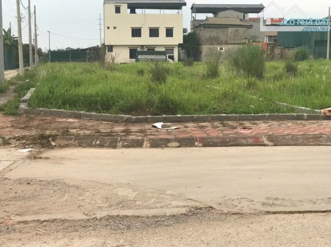 BÁN GẤP 80M ĐẤT ĐẤU GIÁ KHÁNH HÀ THƯỜNG TÍN P.LÔ ÔTÔ TRÁNH VỈA HÈ CHỈ 5.1 TỶ