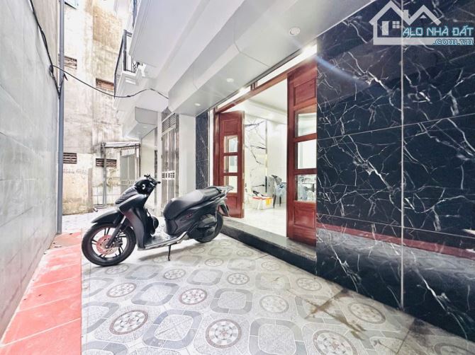 NHÀ HỒ VĂN CHƯƠNG_THANG MÁY,NGÕ NÔNG,FULL NỘI THẤT_MỚI ,ĐẸP