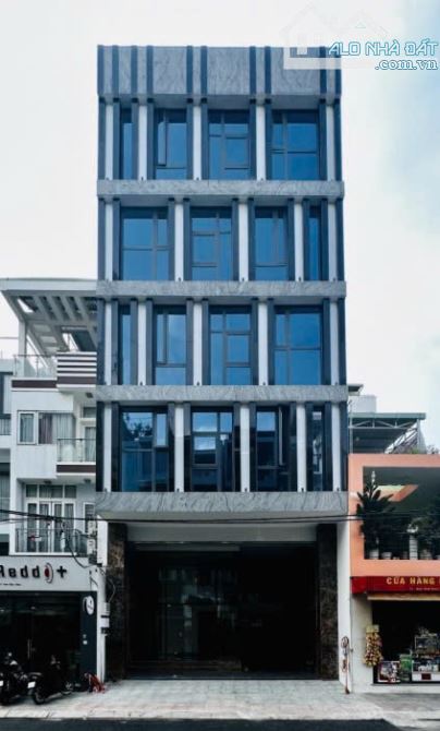 Khan hiếm! Tòa nhà MT Bạch Đằng, Bình Thạnh, 8x30m, H+7 Tầng - HĐT: 220 triệu, giá 76 tỷ