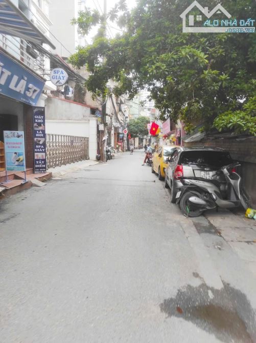 Chủ cần bán nhanh nhà Xuân Đỉnh 5 tầng, 33m, 9 tỷ, đang cho thuê 20tr/1 tháng