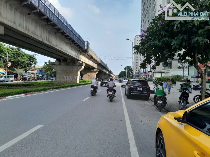 MẢNH ĐẤT VÀNG ĐÔNG NGẠC – 198M² – MẶT TIỀN KHỦNG, NGÕ Ô TÔ THOÁNG, GIÁ MIN NHẤT THỊ TRƯỜNG