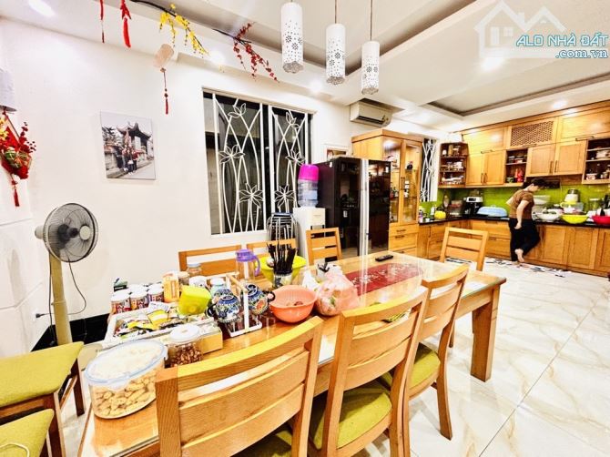 🔥 B.ÁN  N.HÀ BIỆT THỰ 100M2-4T CHỈ 15,9 TỶ-BỒ ĐỀ -NGÕ 3 GÁC  TRÁNH -VỊ TRÍ ĐẮC ĐỊA-HIẾM.