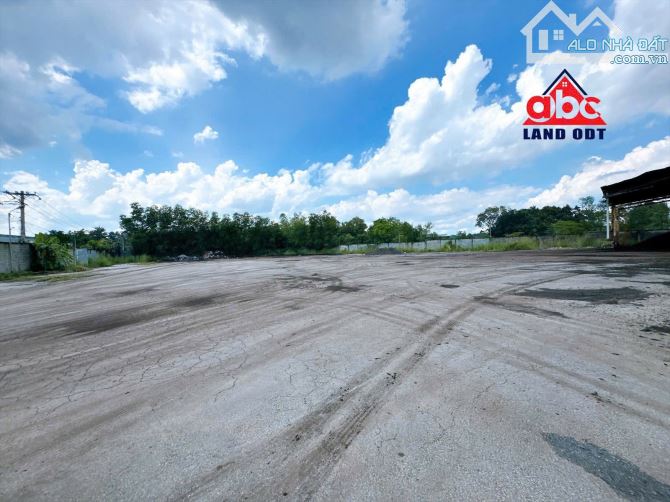 Bán xưởng 30000m2 phước tân có pccc và bình điện giá tốt chỉ hơn 2triệu/m2 quá rẻ luôn
