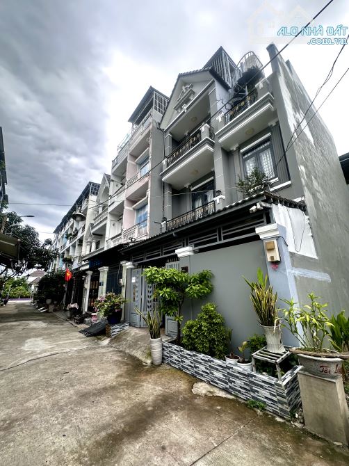 Nhà Khu Dân Cư đồng bộ- Phước kiểng - Di chuyển 5p qua quận 7