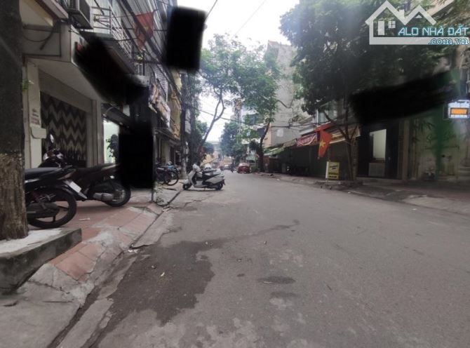 💥PHÂN LÔ ĐẸP – Ô TÔ TRÁNH – KINH DOANH SẦM UẤT – Ở NGAY – GIÁ 26.7 TỶ – ĐỀN LỪ – HOÀNG MA
