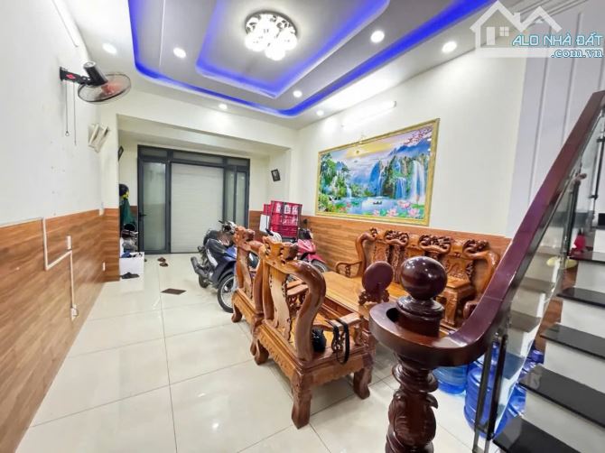 NHÀ 5 TẦNG ĐẸP - NGAY CÔNG VIÊN -  VIEW GÓC ĐẸP - PHẠM VĂN CHIÊU