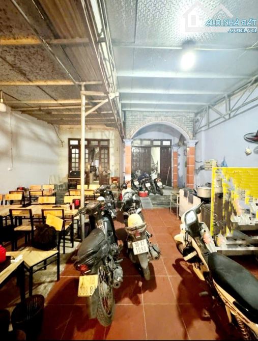 Bán đất mặt phố Phú Mỹ, 177m2, mặt tiền rộng 7.5m, kinh doanh, giá 45.5 tỷ.