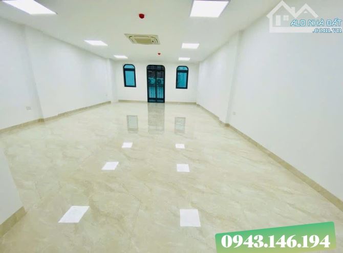 Bán căn hộ DV Kim Mã - Ngọc Khánh - La Thành - Ba Đình 80m2x9T MT 5.8m ô tô tránh