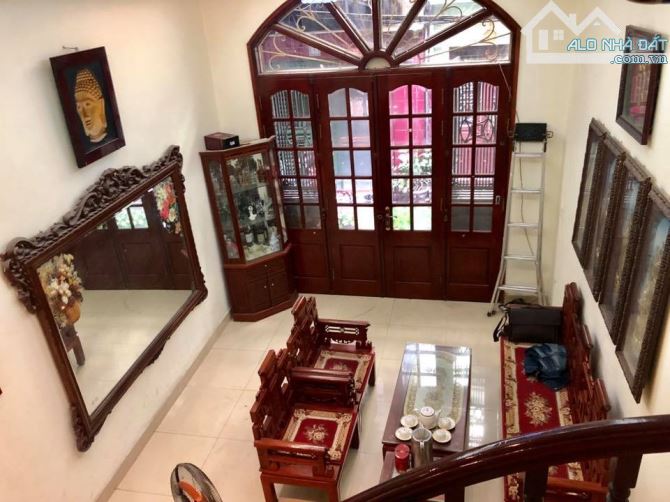8 TỶ SỞ HỮU NHÀ KHƯƠNG TRUNG, 40M2 , SÁT PHỐ,  VÀI BƯỚC Ô TÔ TRÁNH