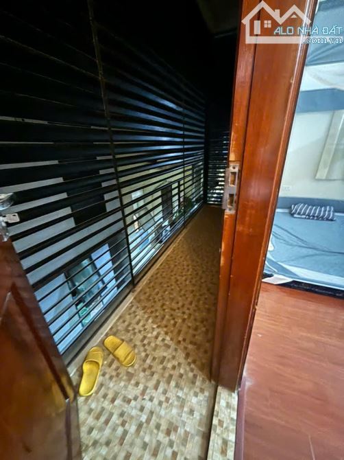 01 nhà duy nhất Phố Thái Thịnh mặt tiền rộng ~7m dt 52m oto ngủ trong nhà mà giá chỉ 17 tỷ - 10