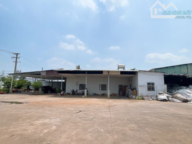 CẦN BÁN KHO XƯỞNG MẶT TIỀN 6000M2 - 40M x 145M - HUỲNH THỊ NA HÓC MÔN - CHỈ 40 TỶ xxx - 10