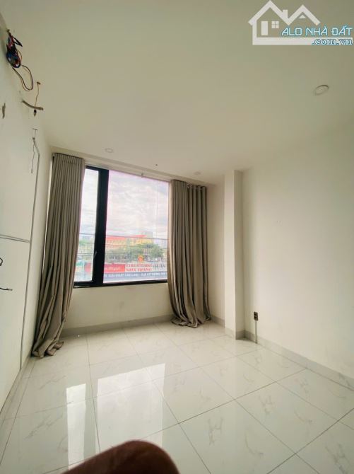Cho thuê Mặt bằng 2 tầng Acc Vườn Xoài - mặt tiền Trần Nhật Duật nối dài rộng 20m - 10