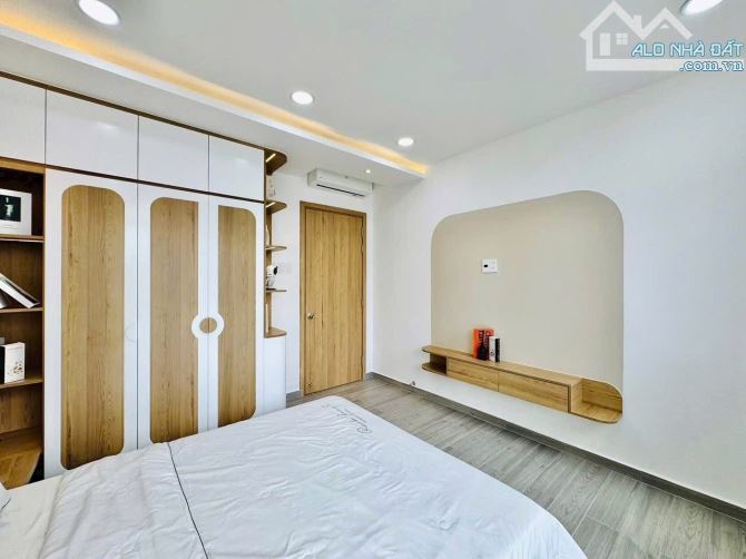 Bán nhà giá siêu hời ngay Trần Quý,P.7,Quận 11- Giá: 4tỷ150/66m2(4,4x15)- 2 Tầng, 3PN, 4WC - 11