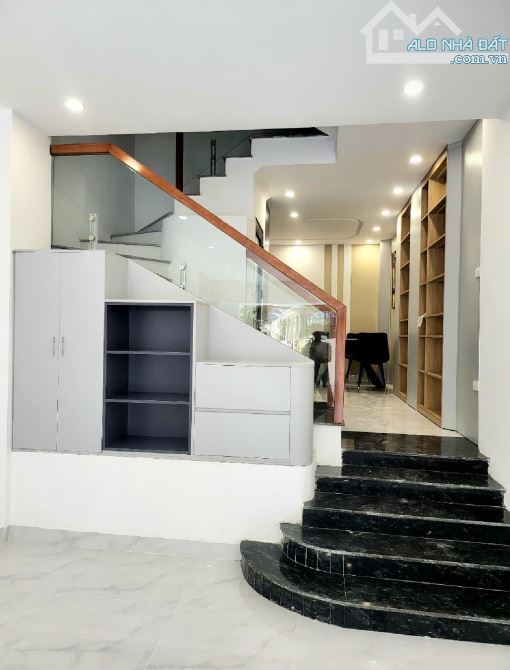 Bán Nhà Hoàng Như Tiếp 50M2 - Oto Vào Tận Nhà - Ngõ Rộng Thoáng - Full Nội Thất - 1