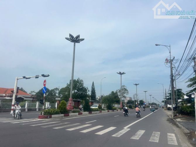 Bán nhà kho xuởng 3.132 m2 mặt tiền đuờng QL1A,gần BV đa khoa mới,tp Mỹ Tho - 1