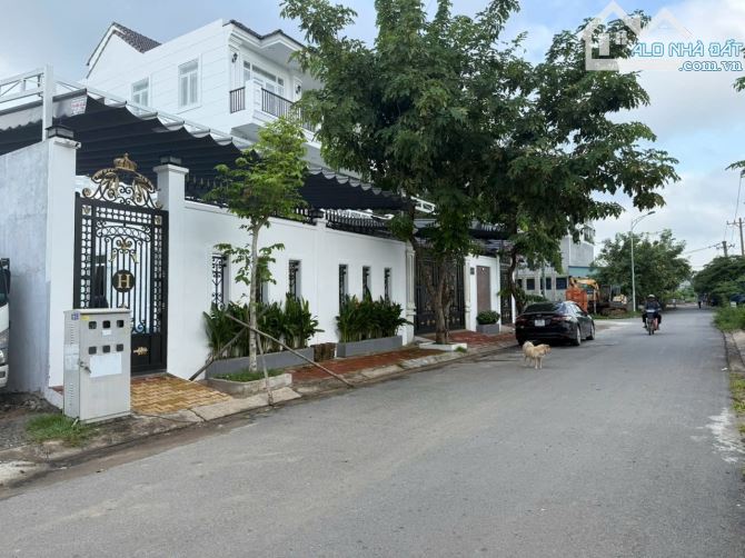 TÔI BÁN NỀN BIỆT THỰ 245M VIEW SÔNG VĨNH BÌNH GIÁP TP.HCM NẰM TRONG KDC ĐƯỜNG NHỰA 10M - 1