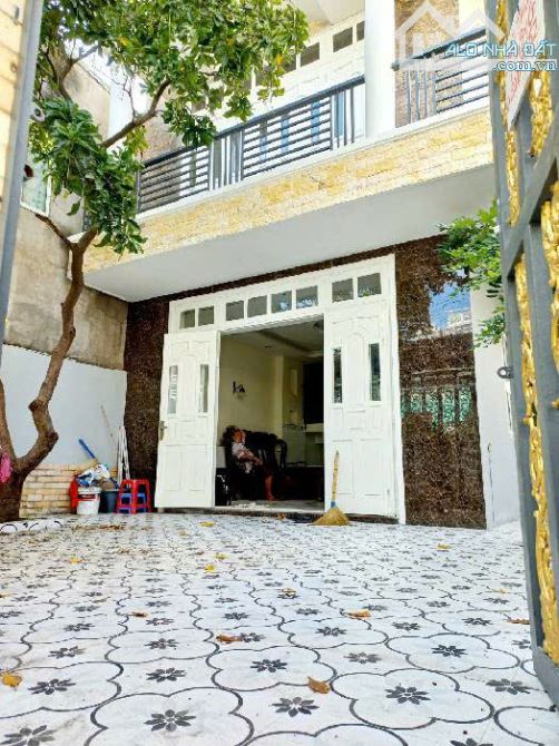 Biệt thự hẻm nhựa thông 7 m cạnh đường Phú Thuận Quận 7. 7*37, hơn 16 tỷ. - 1