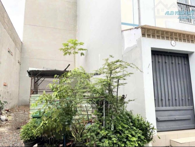Bán đất Hà Huy Giáp Ngang 5.1m Ngay Ngã 4 Ga hẻm chuẩn 5m