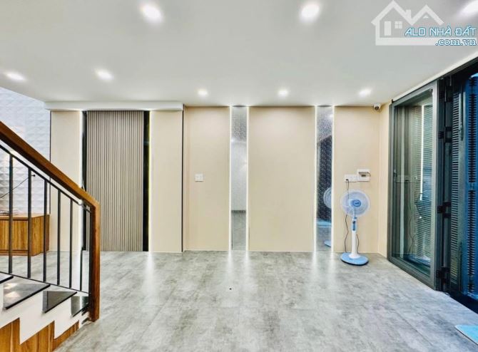 Đi định cư bán nhanh căn nhà đường Diệp Minh Châu,Tân Sơn Nhì,Tân Phú-Giá:4tỷ920/78,2m2 - 1