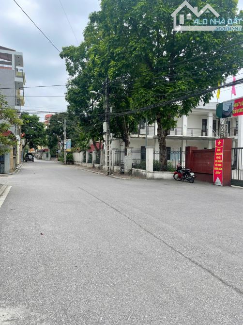 THÔN VÀNG CỔ BI - DIỆN TÍCH RỘNG Ở SƯỚNG - Ô TÔ VÀO TẬN SÂN - MẶT TIỀN LÝ TƯỞNG - 1