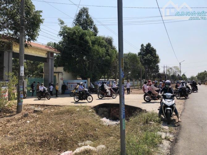 BÁN GẤP 1.100m2 CHÍNH CHỦ, SÁT CHỢ, SHR, SÁT QUỐC LỘ 13,KINH DOANH TỐT - 1