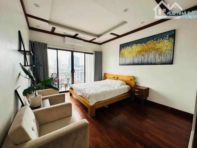 Căn hộ full đồ mặt phố Ngô Sĩ Liên - Đống Đa - ô tô đỗ cửa - ban công rộng - 11.5 triệu/th - 1