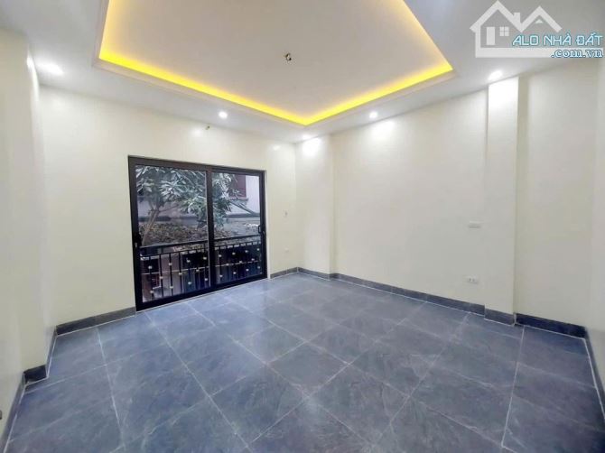 📌 Nhà 6 tầng phố Lĩnh Nam, ô tô đỗ cửa, gần ĐH Kinh Tế Kỹ Thuật, 7.25 tỷ (1) - 1